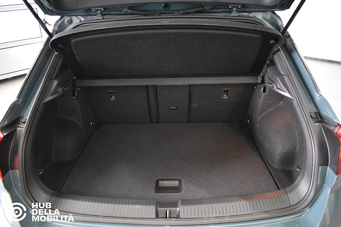 VOLKSWAGEN T-Roc 1.5 TSI ACT Edition Plus R-Line